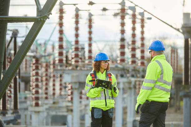 Best Affordable Emergency Electrician  in Seaside, OR