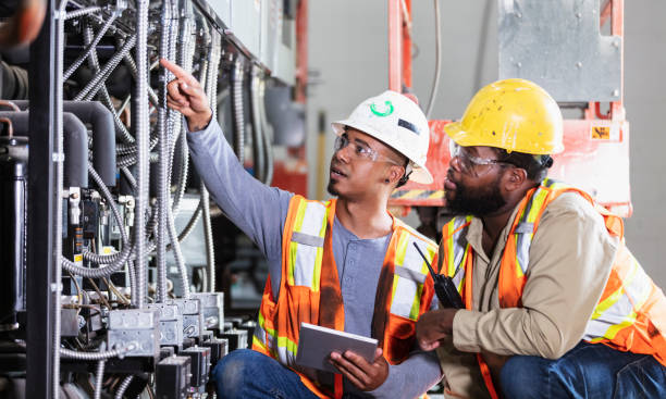 Best Licensed Electrician  in Seaside, OR